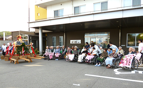 10月 敬川八幡宮神輿巡幸 10月 敬川八幡宮神輿巡幸