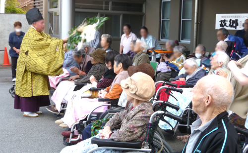 10月 敬川八幡宮神輿巡幸 10月 敬川八幡宮神輿巡幸
