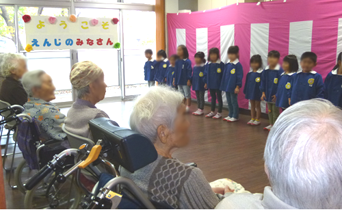 11月 敬川保育所ふれあい交流 11月 敬川保育所ふれあい交流